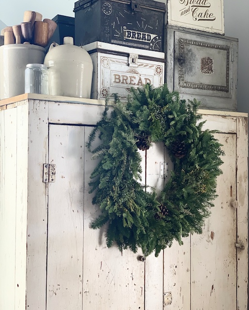 a close up of a christmas wreath