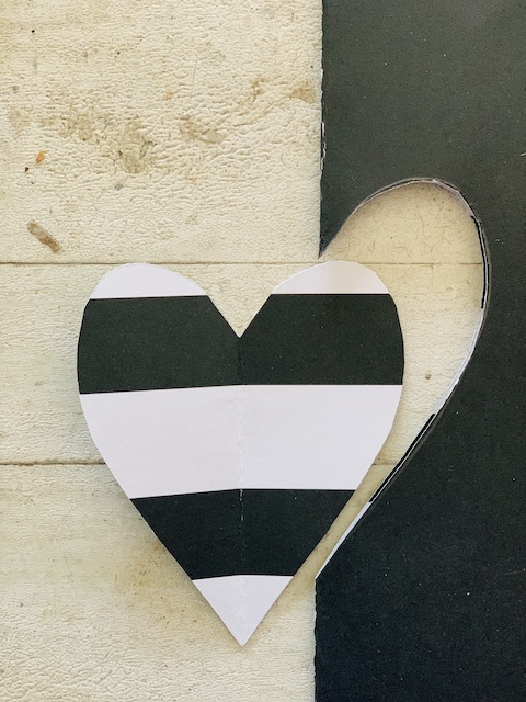 entire heart next to cut out