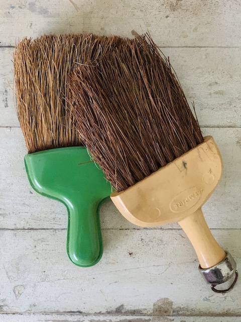 whisk brooms with plastic handles