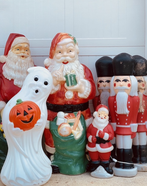 Blow Molded Christmas Decorations: A Nostalgic Touch for Your Holiday Decor