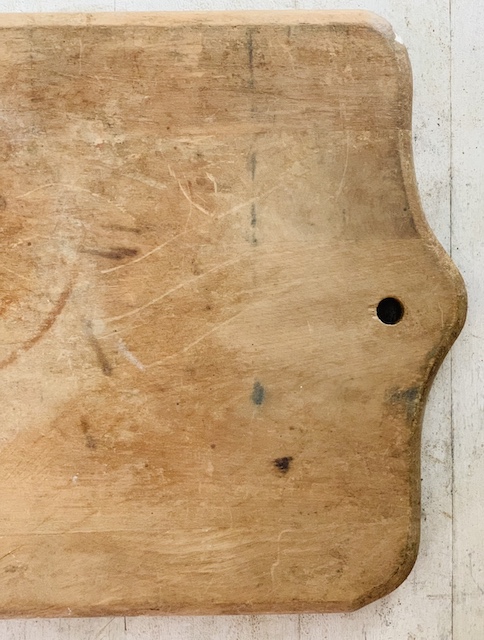 the side of the cutting board