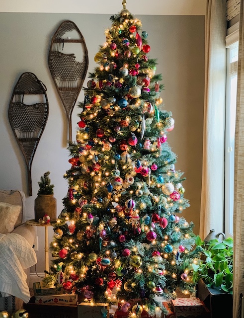 How I UnDecorate A Christmas Tree - MY WEATHERED HOME