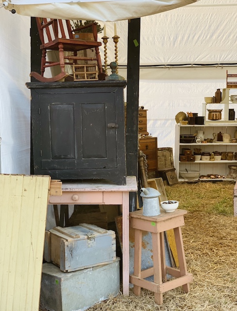 2022 antique shows example of my booth 