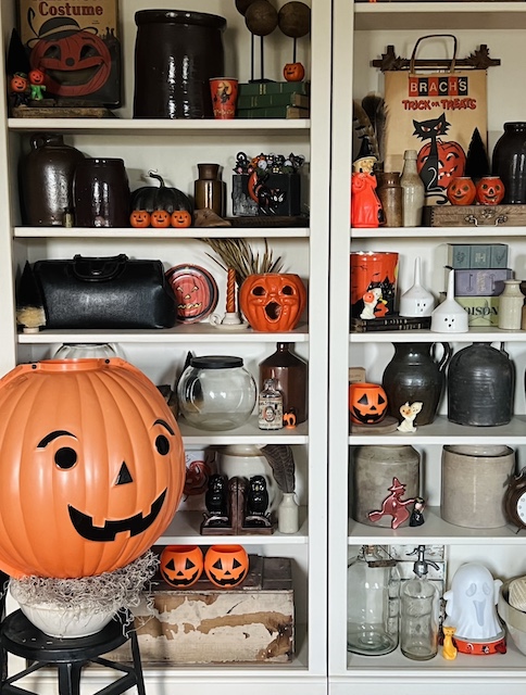 Spooky Vintage Halloween Shelves - MY WEATHERED HOME