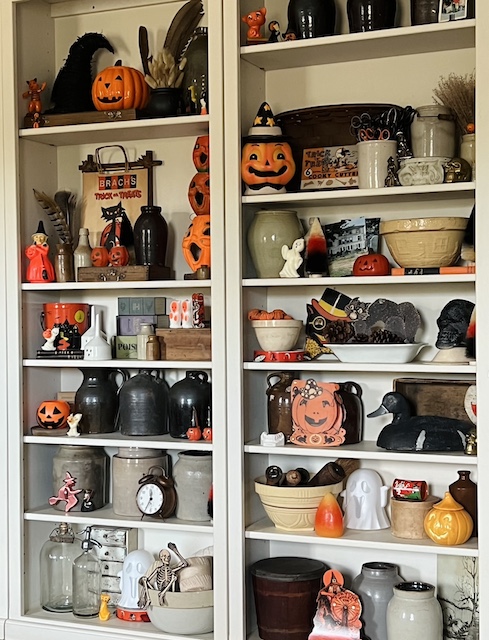 side view of the Spooky Vintage Halloween Shelves - 