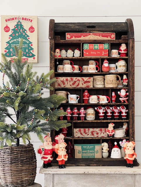 Nostalgic Santa Display - MY WEATHERED HOME